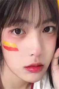 青山秋色暗，灯寒花岁短的小说