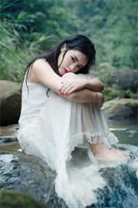 白日清冷帝师，夜里缠我腰肢最完整版