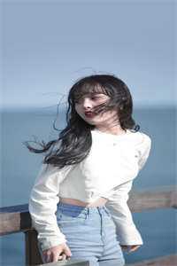 穿越女逼闺蜜自尽，我反向祝福杀穿后宫精品推荐