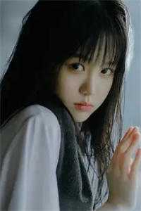 风轻拂他落寞眼眸免费看