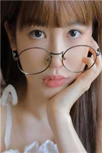 腿软，病娇马奴成了疯批摄政王爆火全网