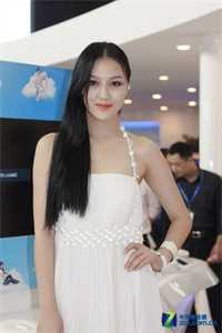 让前妻做我们的婚礼证婚人后，他悔疯了章节