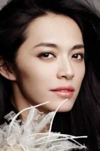 妻子要跟男模订婚，我送她破产大礼包爆款热文