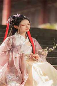 八零孕肚进京：被高冷前夫亲晕了前文+番外