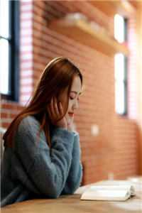 未婚妻怀了养哥的孩子，我闪婚了最新