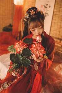 停靠在无人渡口爆款热文