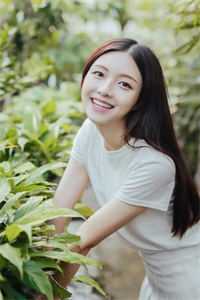 首富来孤儿院认亲时，我抱紧了他的大腿热门