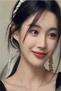 梦里凋零的红蔷薇完整