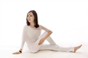 窗中窥伤尘似水未删减版