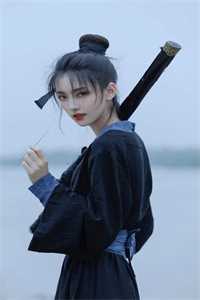 重生疯批亡夫破产时，狂撩他！后续