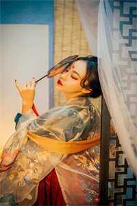 穿成瘫痪男主前妻，提离婚他疯了小说大结局