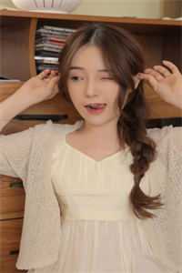 复工祈福掷出六个圣杯，老板却要开除我无删减版