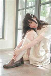 半染微霜，不独风流尽完整