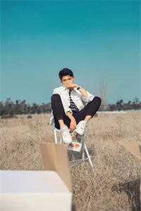 今月曾经照故人精品推荐