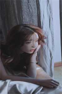 穿成瘫痪男主前妻，提离婚他疯了沈栀颜傅砚冥无删减全文