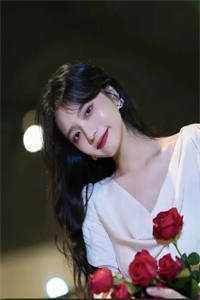 重生后，资助的清贫男大我不要了无删版