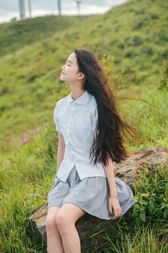 禁欲太子爷听到我的心声后，大黄丫头被宠疯了完结txt