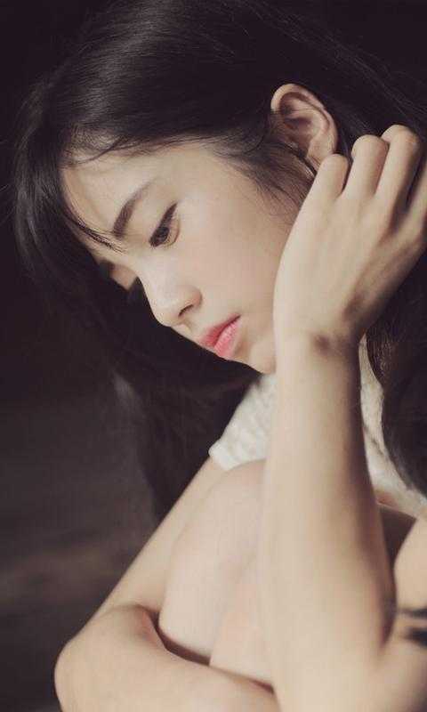 出国一年，妻子怀孕八个月无删版