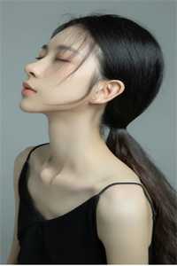 绿山秋色深，灯冷花期衰无删减