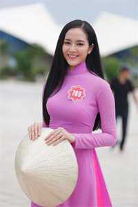 姐姐夺走母亲去受苦，她选择享福阅读