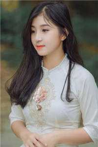 本想苟着当管事，结果被千金们倒追免费