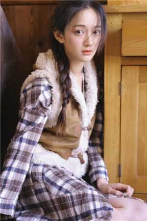 妻子要跟男模订婚，我送她破产大礼包小说免费