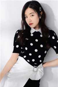 婚礼当天未婚妻助理把戎装换成和服，我反手掏出打火机异常火爆