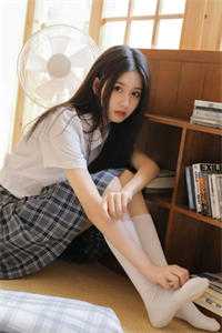 局长，我爸让你来啃老的小说