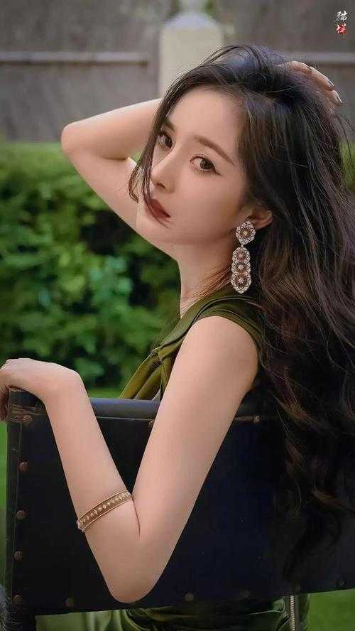 谢却人间二月红短篇