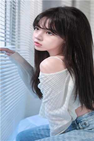 闺蜜被绿茶特助羞辱，我穿成霸总他妈直接掀桌后续+全文