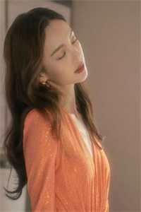 钓来物资救人，我成了全村靠山免费看