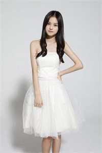 看见弹幕后，发现全宗都是废柴师弟的舔狗精品选集